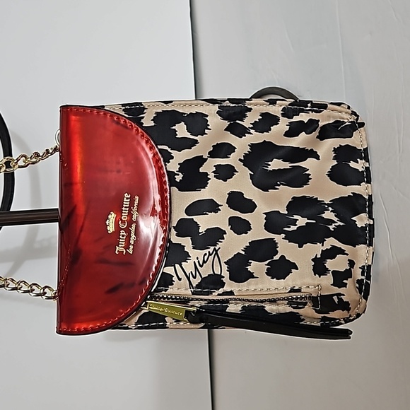 Juicy Couture Cross Body Bag Red Patton & Nylon Animal Print Pre-owned - Picture 1 of 9